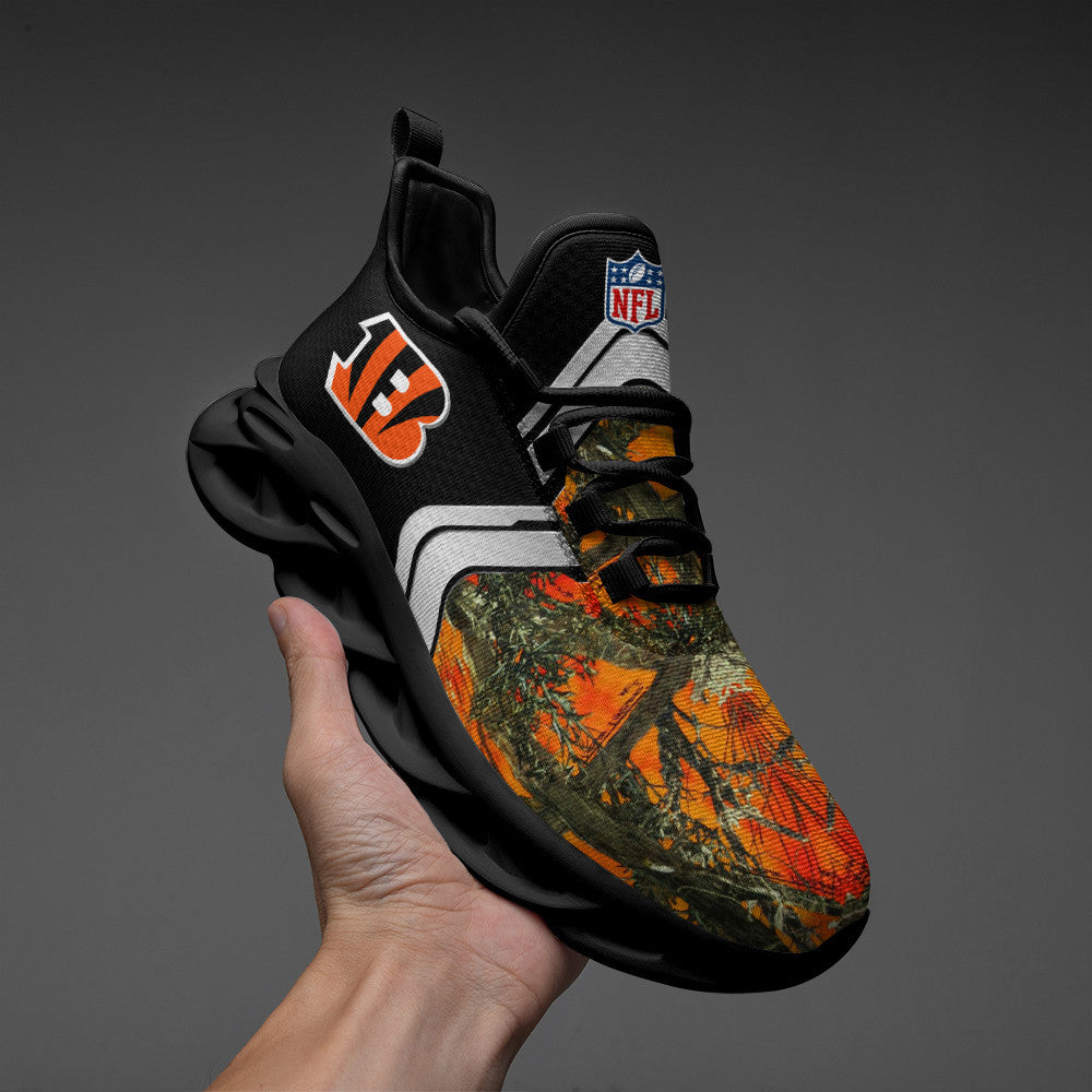 Cincinnati Bengals NFL Max Soul Shoes Sneakers for Men And Women – NFL Football Fan Shoes, Team Sneakers - Image 4