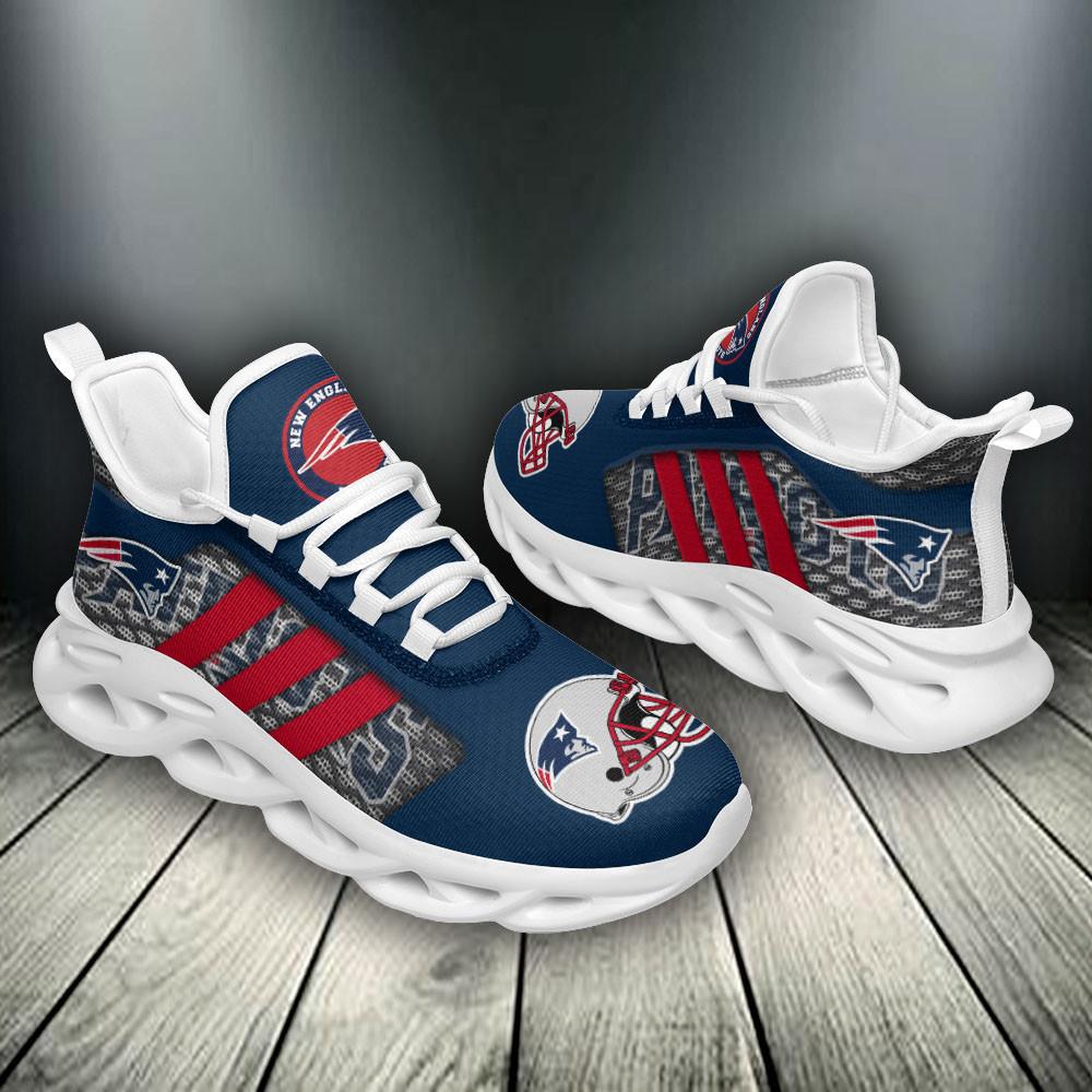 New England Patriots Max Soul ShoesSneakers for Men And Women – NFL Football Fan Shoes, Team Sneakers - Image 4