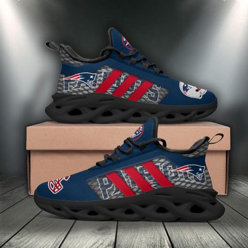 New England Patriots Max Soul ShoesSneakers for Men And Women – NFL Football Fan Shoes, Team Sneakers - Image 5