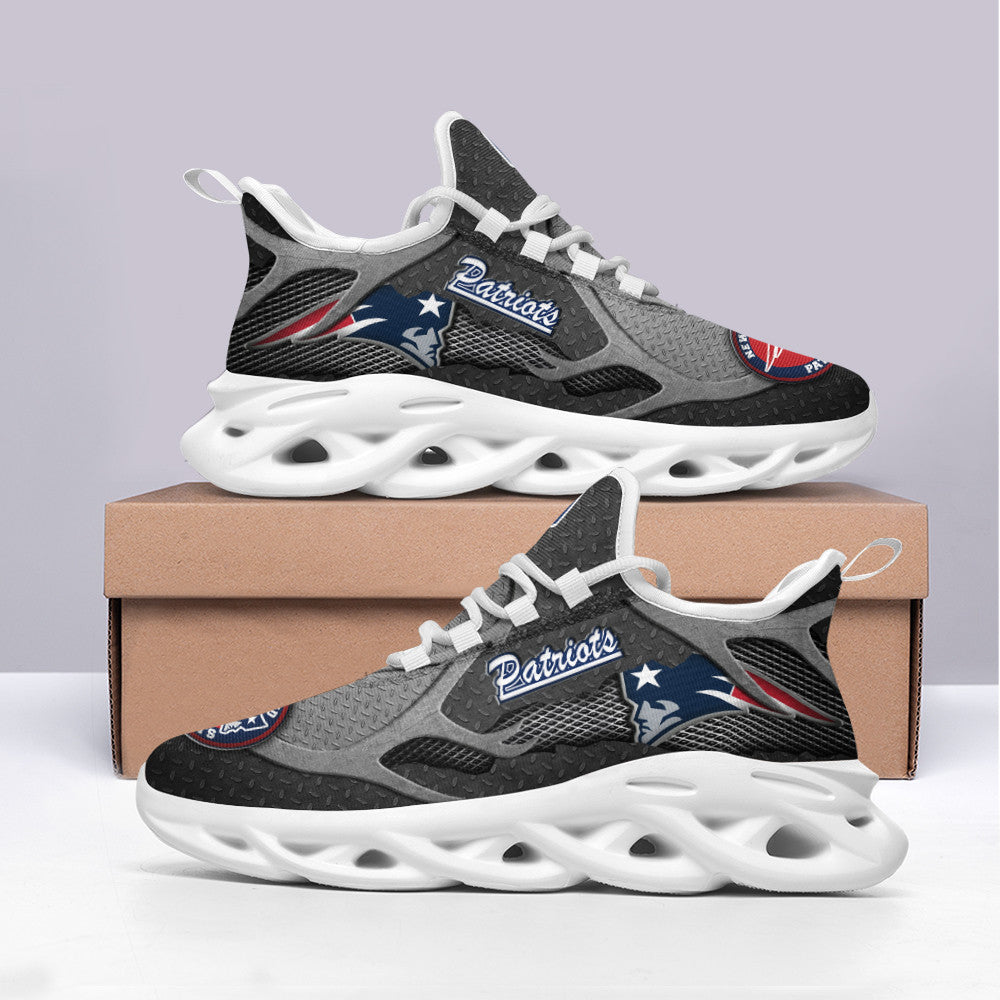 New England Patriots NFL Max Soul Shoes Sneakers for Men And Women – NFL Football Fan Shoes, Team Sneakers