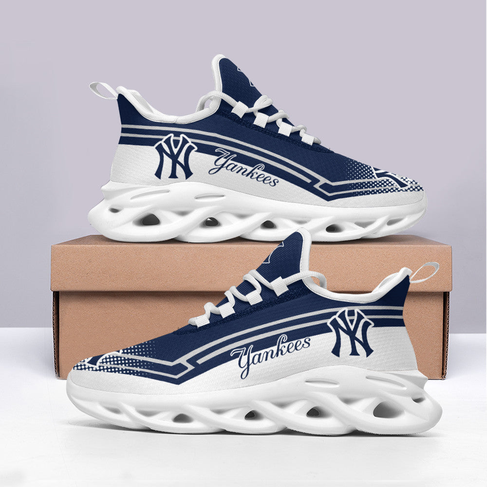 New York Yankees NFL Max Soul Shoes Sneakers for Men And Women – NFL Football Fan Shoes, Team Sneakers - Image 3